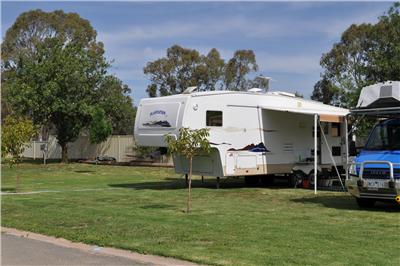Euston Riverfront Caravan Park And Cafe - Kingaroy Accommodation 2