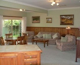 Red Gum Lagoon Cottages - Kingaroy Accommodation 5
