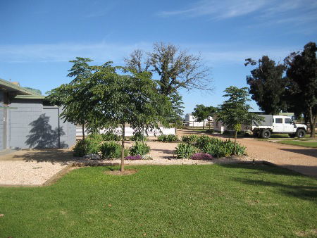 Trentham Cliffs Caravan Village - Kingaroy Accommodation 1