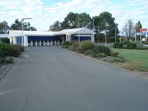 Byer Fountain Motor Inn - Kingaroy Accommodation 0