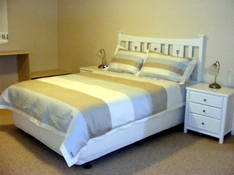 Fairways Bed And Breakfast At Jerilderie - Kingaroy Accommodation 1