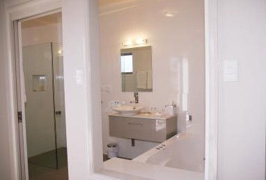 Chaucer Palms Boutique Bed And Breakfast - Kingaroy Accommodation 2