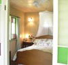 Flora Alba Cottage and Jacaranda on Pallas