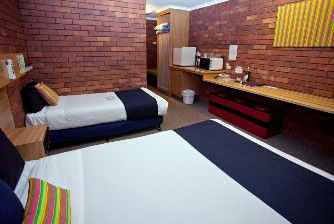Blue Shades Motel - Kingaroy Accommodation 1