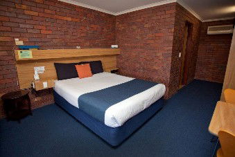 Blue Shades Motel - Kingaroy Accommodation 3