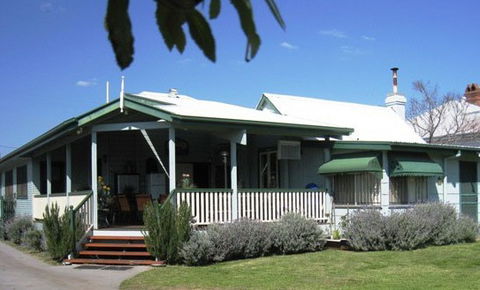 Pitstop Lodge Guesthouse And Bed And Breakfast - Kingaroy Accommodation 2
