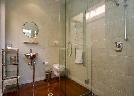 Claytons On Cylinder Beach Front Apartments - Kingaroy Accommodation 4