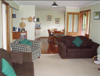 A Little Bit Of Heaven - Holiday Home - Kingaroy Accommodation 7