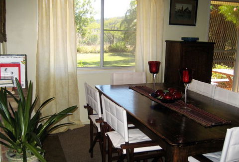 Flag Springs Bush Retreat - Kingaroy Accommodation 1