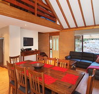 Woodstone Cottages - Kingaroy Accommodation