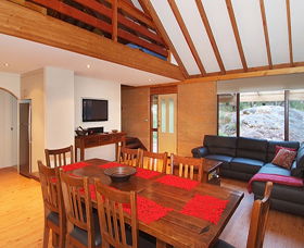 Woodstone Cottages - Kingaroy Accommodation 0