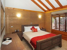 Woodstone Cottages - Kingaroy Accommodation 2