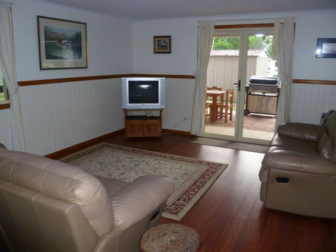 Moreton Island Bed And Breakfast Accommodation - Kiarabilli - Kingaroy Accommodation 4