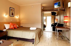 Discovery Cairns - Kingaroy Accommodation 0