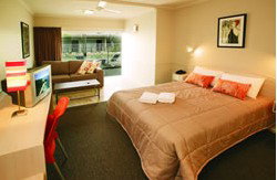 Discovery Cairns - Kingaroy Accommodation 1
