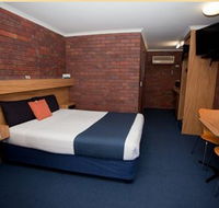 Comfort Inn Blue Shades