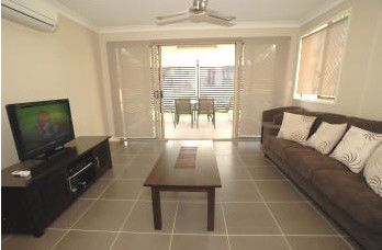 CapBlue Apartments - Kingaroy Accommodation 3