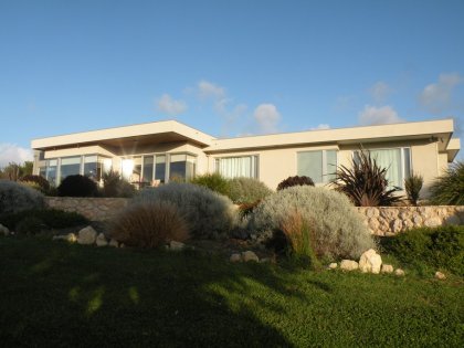 KI Blue - Kingaroy Accommodation 0