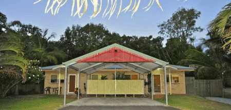 Agnes Palms Beachside Apartments