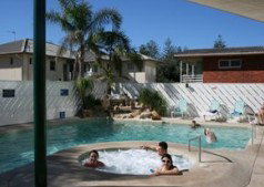 Burleigh Beach Tower - Kingaroy Accommodation 1