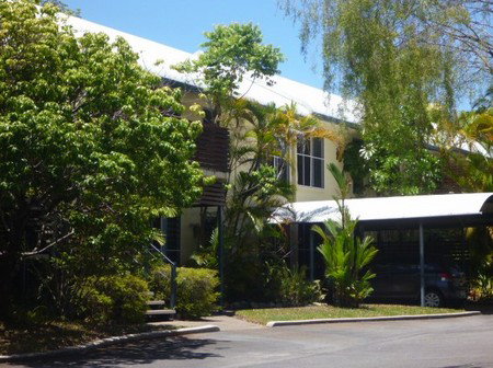 At The Mango Tree Holiday Apartments - Kingaroy Accommodation 2