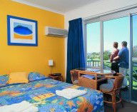 Ocean Side Hawks Nest - Kingaroy Accommodation 1