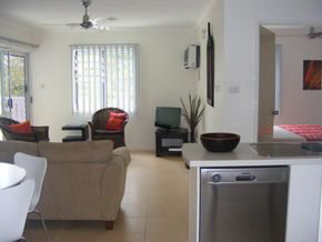 Port Douglas Outrigger Apartments - Kingaroy Accommodation 4