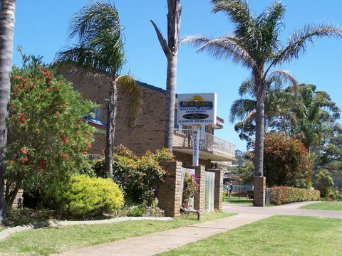 Beachfront Units Merimbula - Kingaroy Accommodation 0