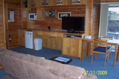 Bateau Bay Beachfront Luxury Accomodation - Kingaroy Accommodation 2