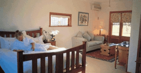 Carriages Country House - Kingaroy Accommodation 3