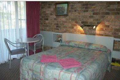 Port Stephens Motor Lodge - Kingaroy Accommodation 1