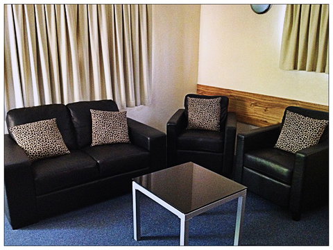 Emerald Meteor Motel - Kingaroy Accommodation 1