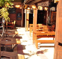 Brecknock Hotel - Kingaroy Accommodation