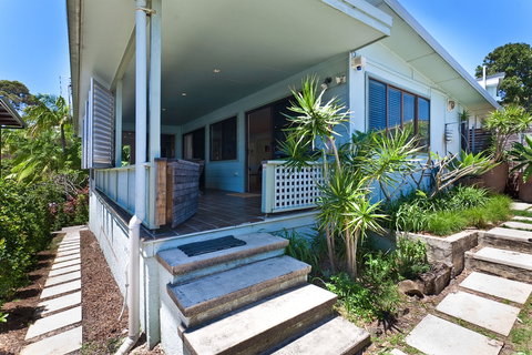 Ayindi Byron Bay - Kingaroy Accommodation 0