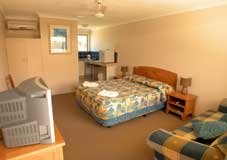 Montego Mermaid Beach Motel - Kingaroy Accommodation 0