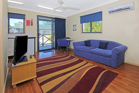  Palms Motel - Kingaroy Accommodation 0
