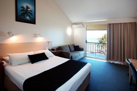 Whitsunday Sands - Kingaroy Accommodation 0