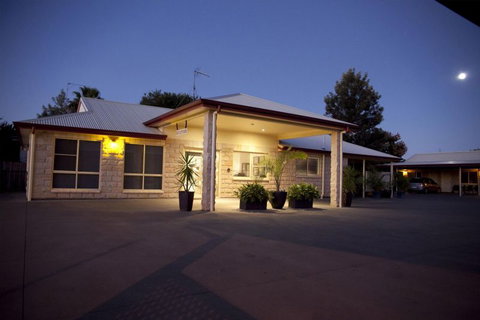 White Gums Motor Inn - Kingaroy Accommodation 2