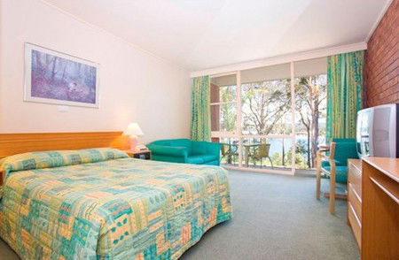 Bay Waters - Kingaroy Accommodation 0