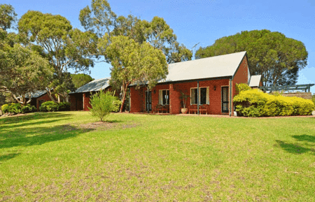 Currency Creek Winery - Kingaroy Accommodation