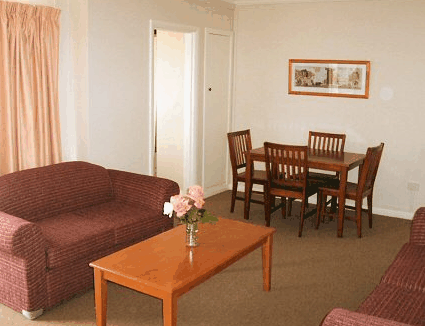 Hobart Apartments - Kingaroy Accommodation 2