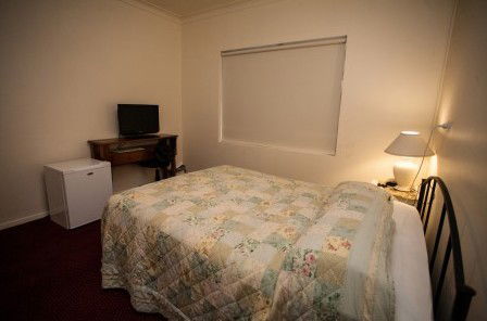 Millies Guesthouse & Serviced Apartments - Kingaroy Accommodation 2