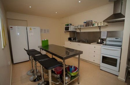 Millies Guesthouse & Serviced Apartments - Kingaroy Accommodation 3