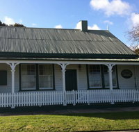 Ben Hyron's Cottage - Kingaroy Accommodation