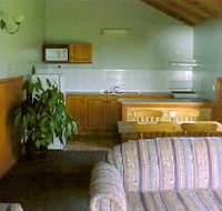 Baudins - Kingaroy Accommodation