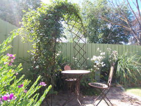 Robyn's Nest Country Cottages - Kingaroy Accommodation 0