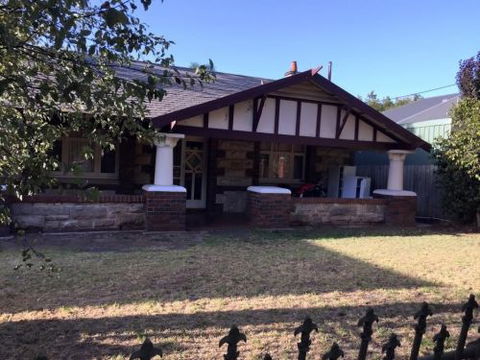 Adelaide Rooms - Kingaroy Accommodation 3