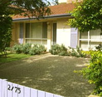 Lavender Cottage Beach House - The Beach House Built For Two - Kingaroy Accommodation