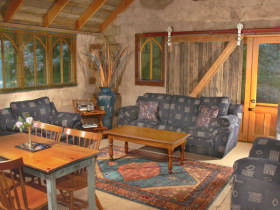 Jesmondene - Kingaroy Accommodation 0