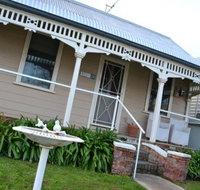 The Little Bird House - Kingaroy Accommodation